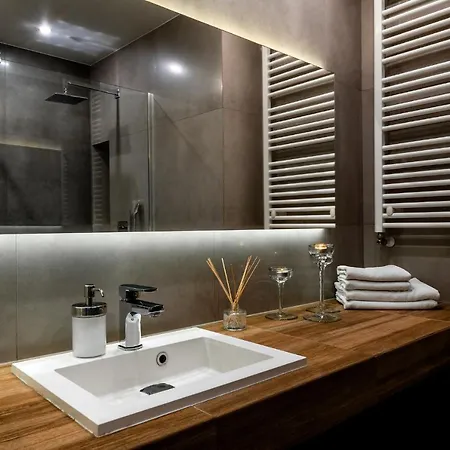 Апартаменты Apartamenty-wroc Golden House Вроцлав