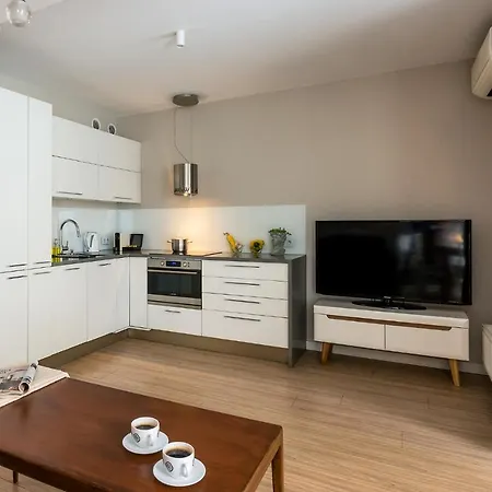 Apartamenty-wroc Golden House *