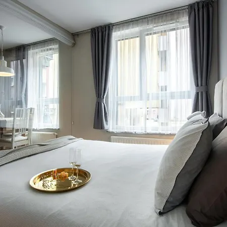 Apartamenty-wroc Golden House *