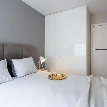 Apartamenty-wroc Golden House Apartment *